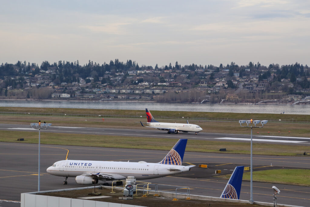 Delta and United at PDX